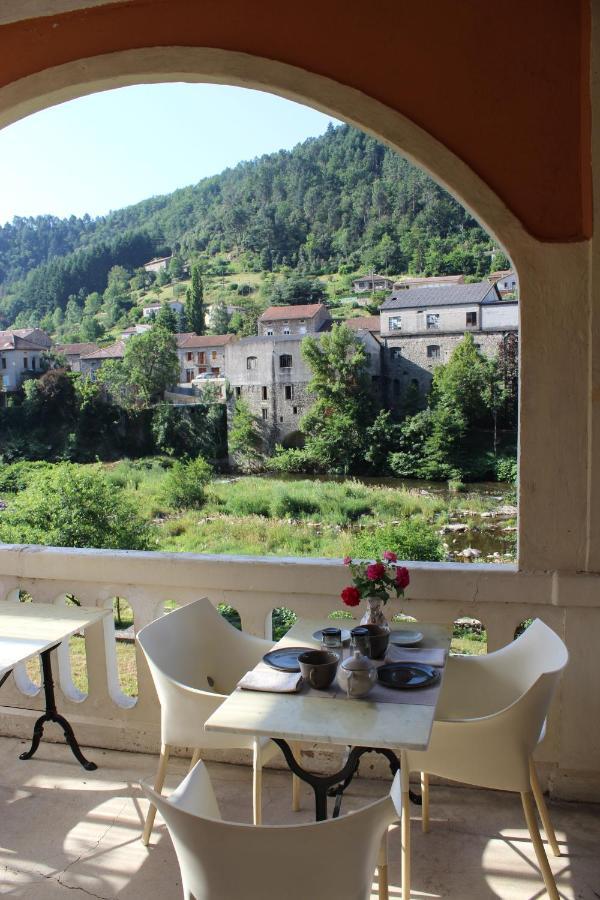 La Riveraine Et Les Bicyclettes Couette-café Saint-Sauveur-de-Montagut